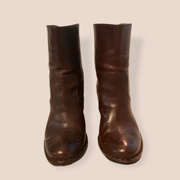 RARE Frye Lara Short Slouch Heeled Ankle Bootie - Picture 6 of 12